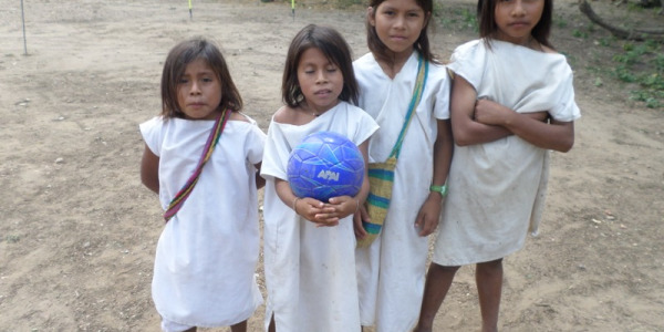 Donación Balones de Fútbol en la Guajira
